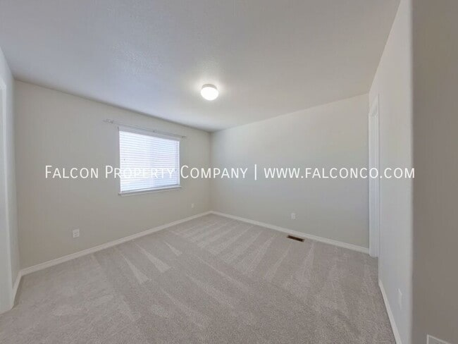 Building Photo - 12004 Eagle Crest Ct