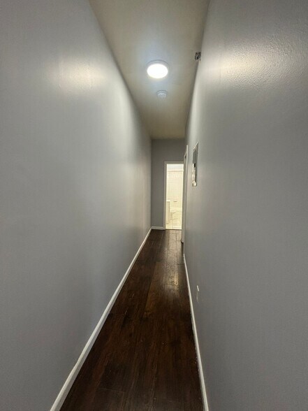 1R - 345 Sanford Ave