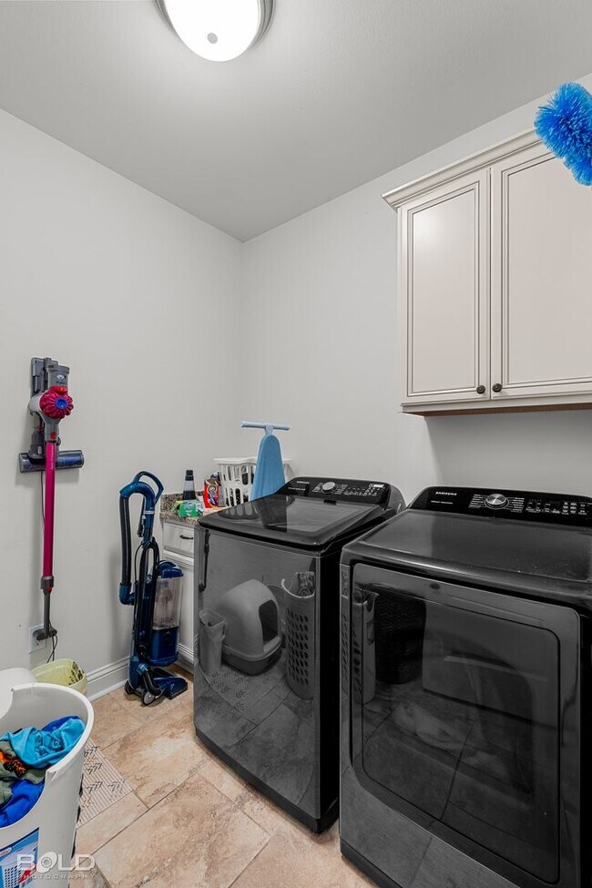 Building Photo - Gorgeous Home For Rent!!