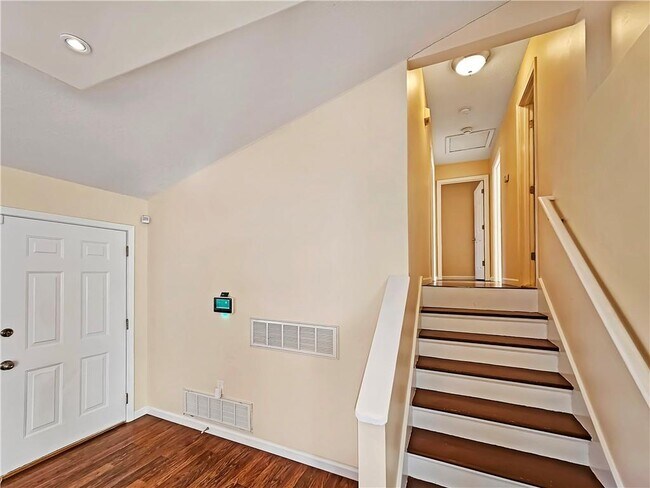 Building Photo - 100 Ginnity Dr