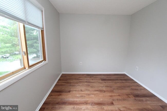 Building Photo - 2202 Aspen Dr