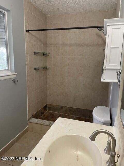 Building Photo - 744 Aquatic Dr