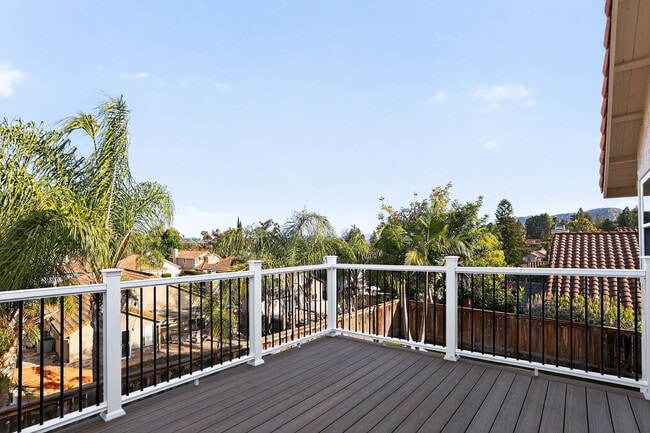 Building Photo - Exceptional Escondido Living — 4 Bed | 3 B...