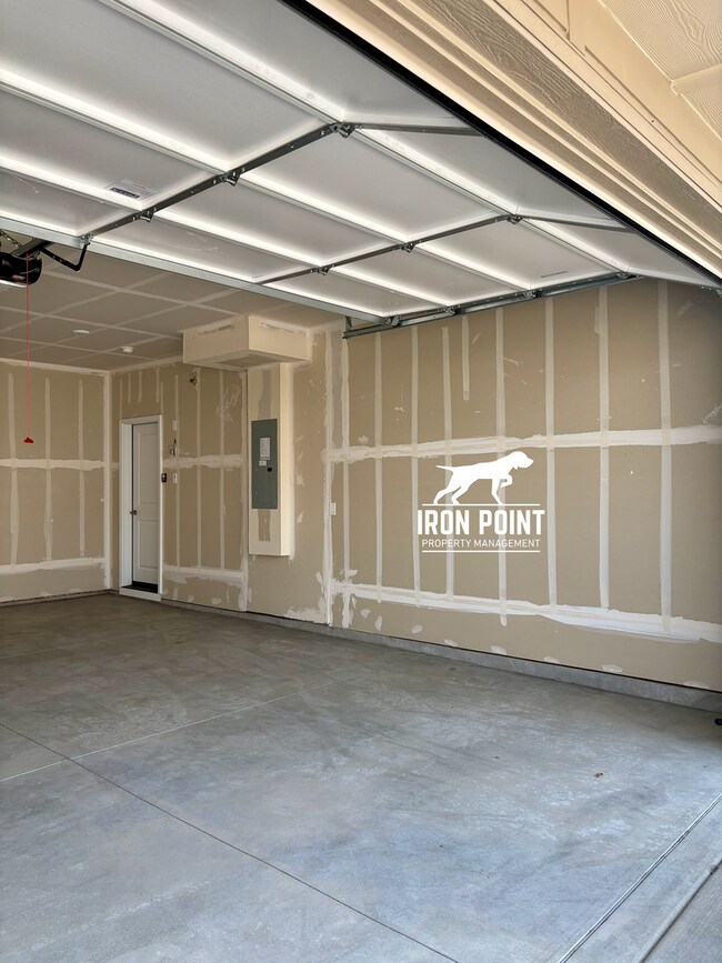 Building Photo - 8285 W White Willow St
