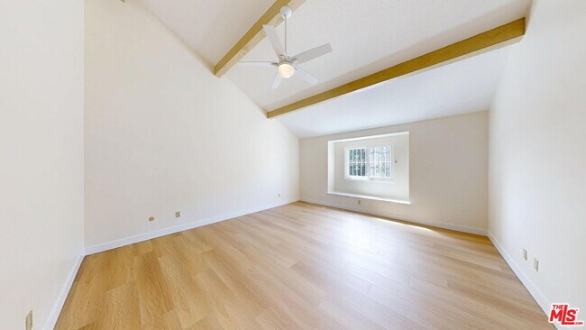 Building Photo - 7814 Woodhall Ave