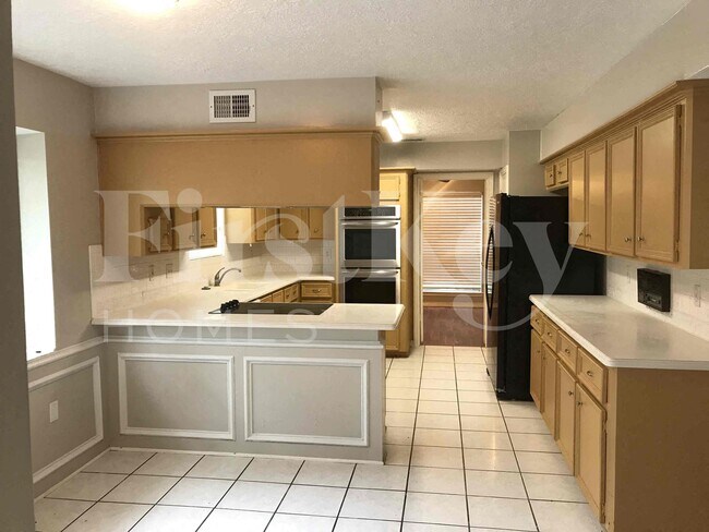 Building Photo - 12906 Elmington Ct