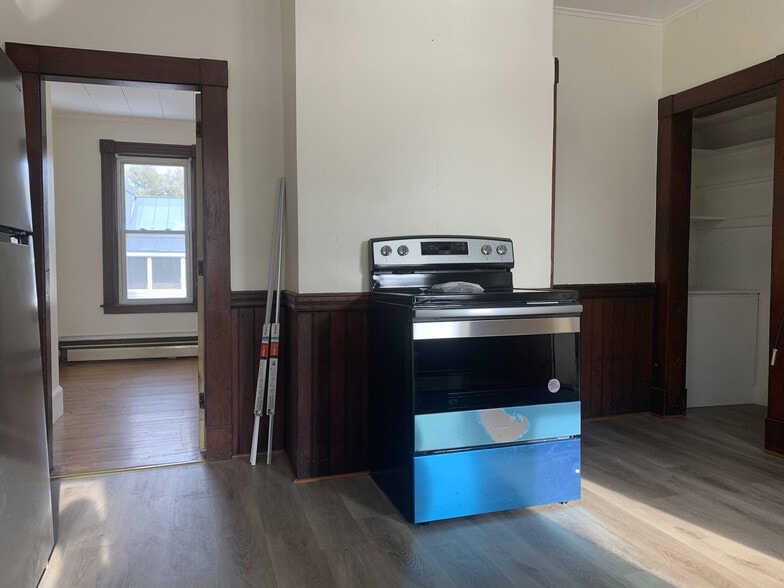 Kitchen - 201 Roxbury St