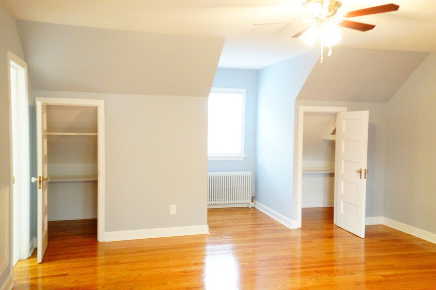 Building Photo - 807 Kennebec Ave