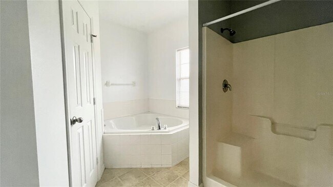 Building Photo - 138 Spoonbill Ct