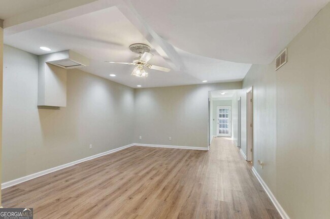 Building Photo - 4565 Ashmore Cir