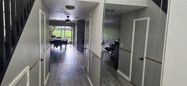 Building Photo - 2262 Discovery Cir W