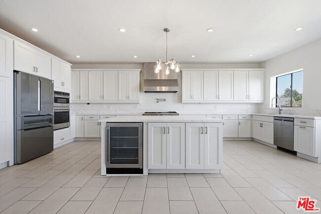 Building Photo - 8908 Appian Way