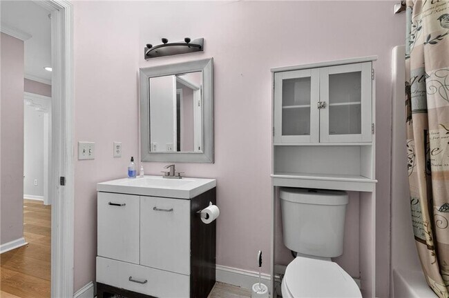 Building Photo - 4053 Cooper Ridge Ct SE