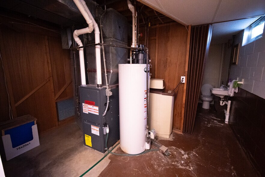 Building Photo - 1218 Aldrich Way