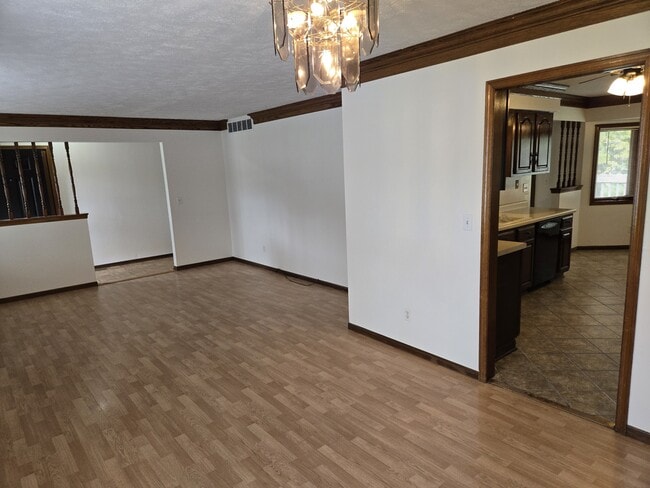 Building Photo - 3802 Gnarl Tree Ln