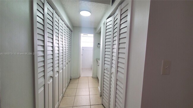 Building Photo - 14180 SW 84th St