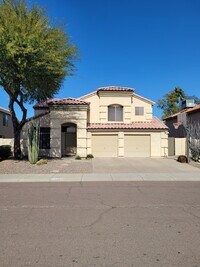 Building Photo - Two story 4/3 for rent in NE Phoenix