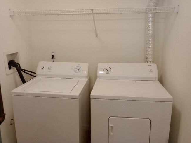 Building Photo - 3534-3536 Prescott Dr.