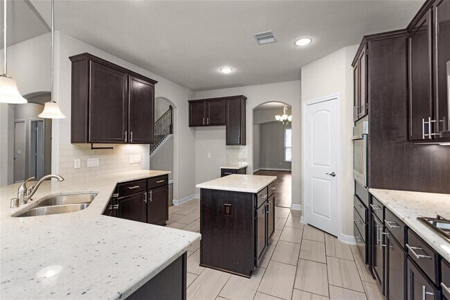Building Photo - 236 Redwood Cyn Trl