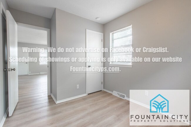 Building Photo - 4431-4437 Northeast Winn Road