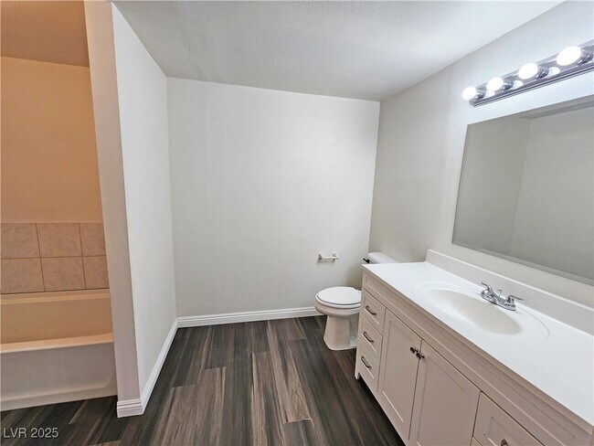 Building Photo - 1270 Landmark Ave