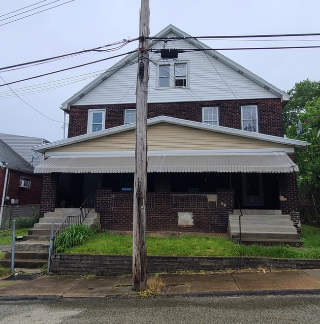 Building Photo - 937 High St