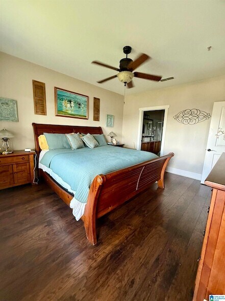 Building Photo - 475 River Forest Ln