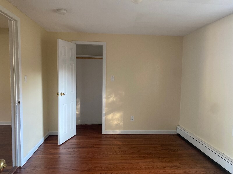 Building Photo - 14 Lantern St