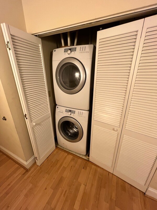 Building Photo - 306 N 26th St