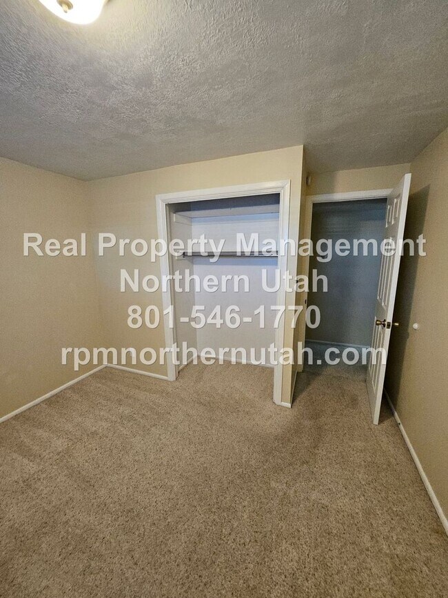 Building Photo - Stunning 5 Bedroom Home in Kaysville Now A...