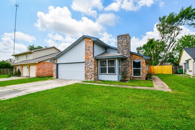 Building Photo - 17022 Quail Park Dr