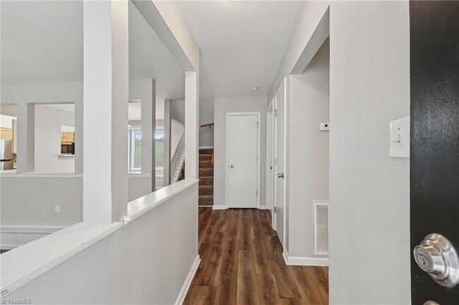 Building Photo - 3221 Pipers Way