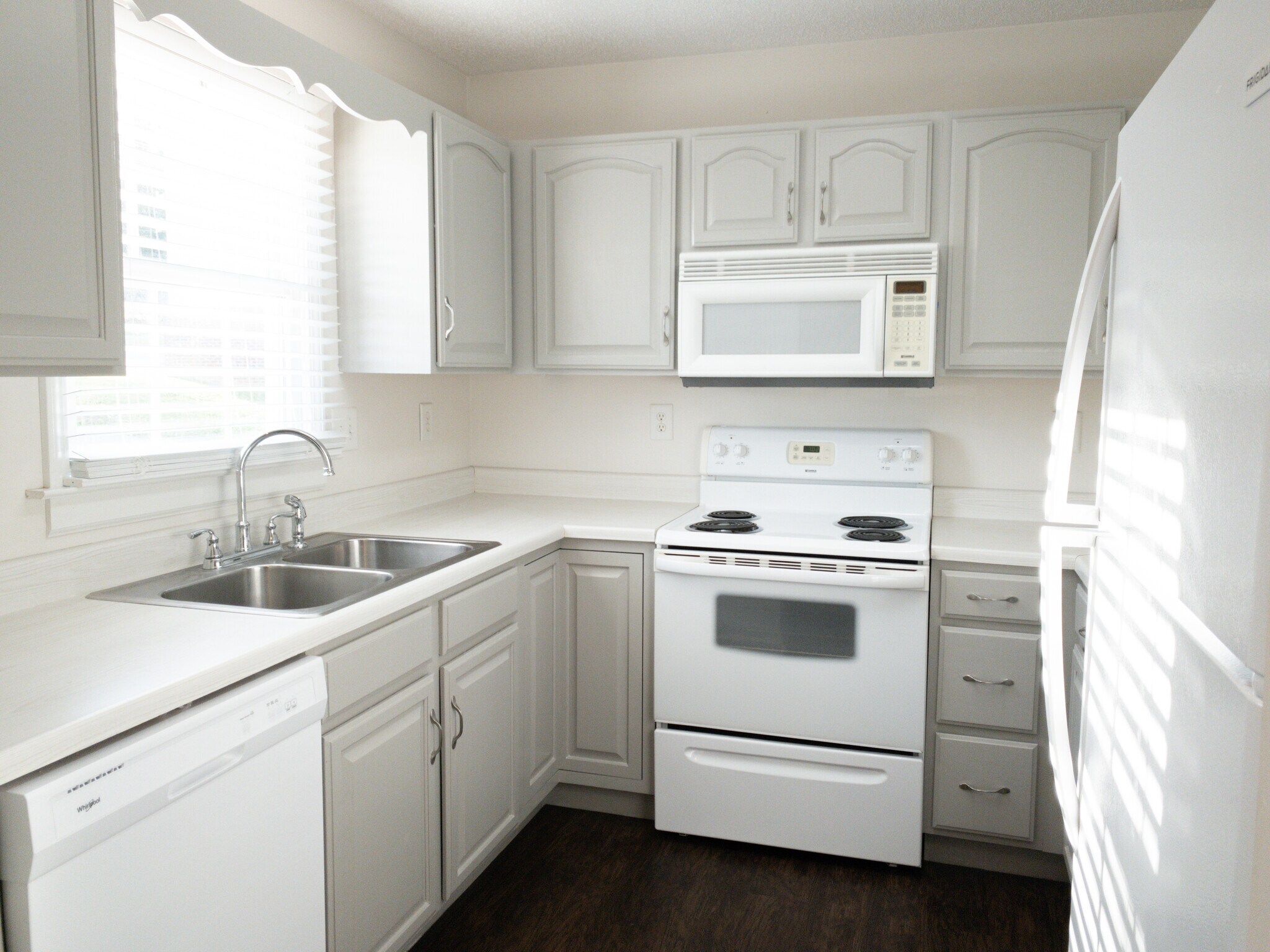 Building Photo - 152 Gray Station Rd