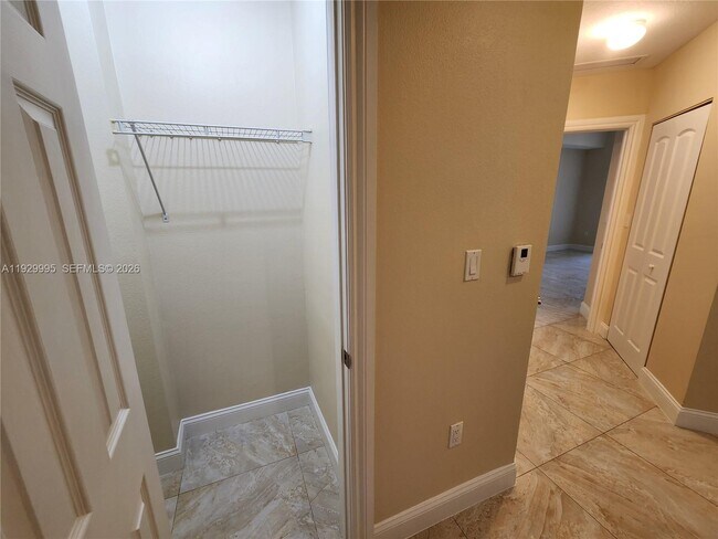 Building Photo - 3001 NE 185th St