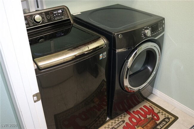 Building Photo - 10 Vicolo Sebino