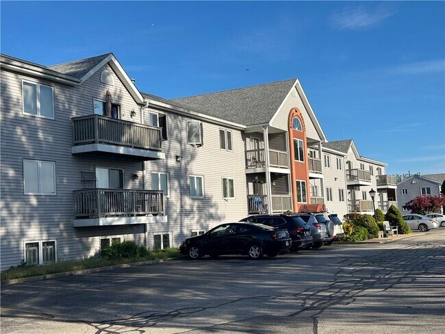 Building Photo - 728 Beverage Hill Ave