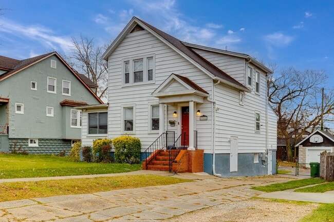 Building Photo - 3311 Beverly Rd