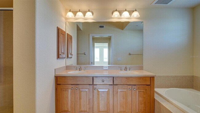 Building Photo - 501 Haben Blvd