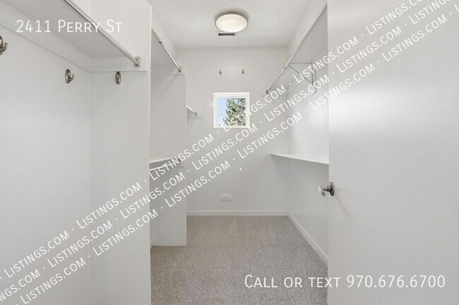 Building Photo - 2411 Perry St