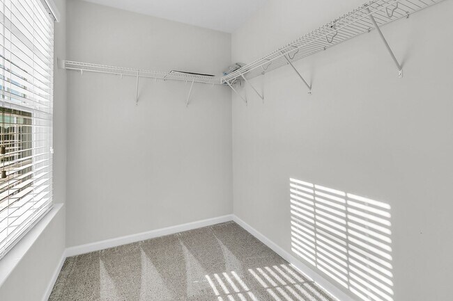 Building Photo - Meticulous 3 Bedroom Home in Lindera Prese...