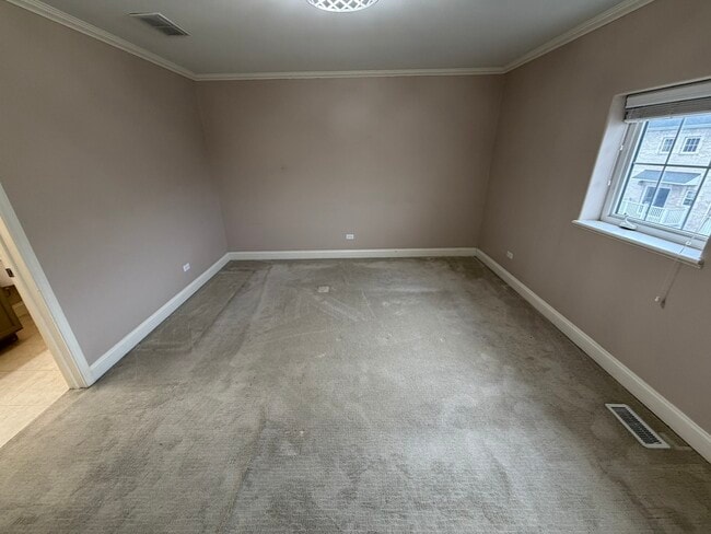 Building Photo - 183 N Des Plaines River Rd