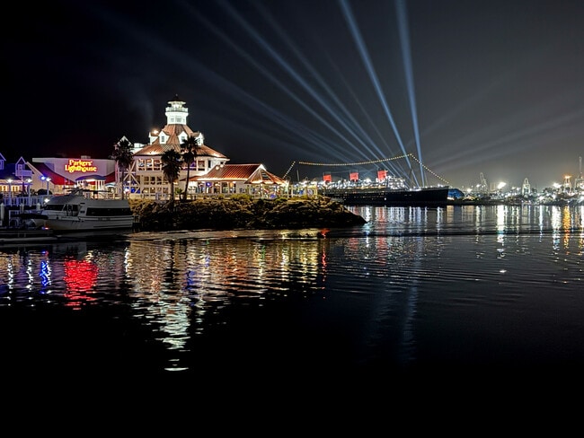 Building Photo - 250 Linden Ave