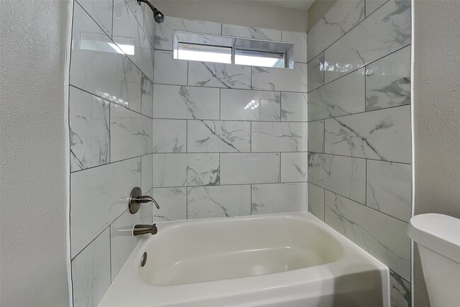 Building Photo - 12234 Innisfall Cir