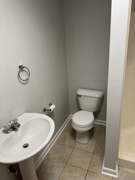 Building Photo - 3120 Clydesdale Dr