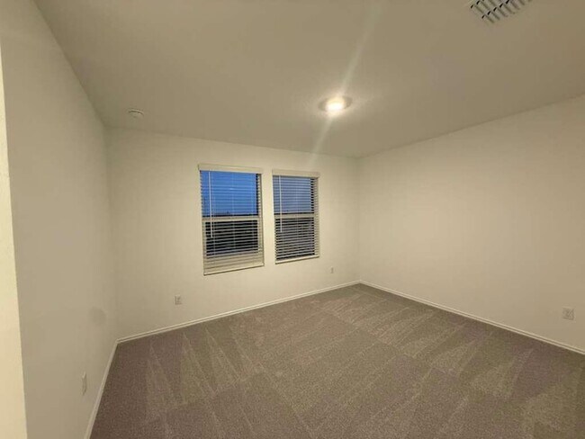 Building Photo - 17702 Sage Thrasher Dr