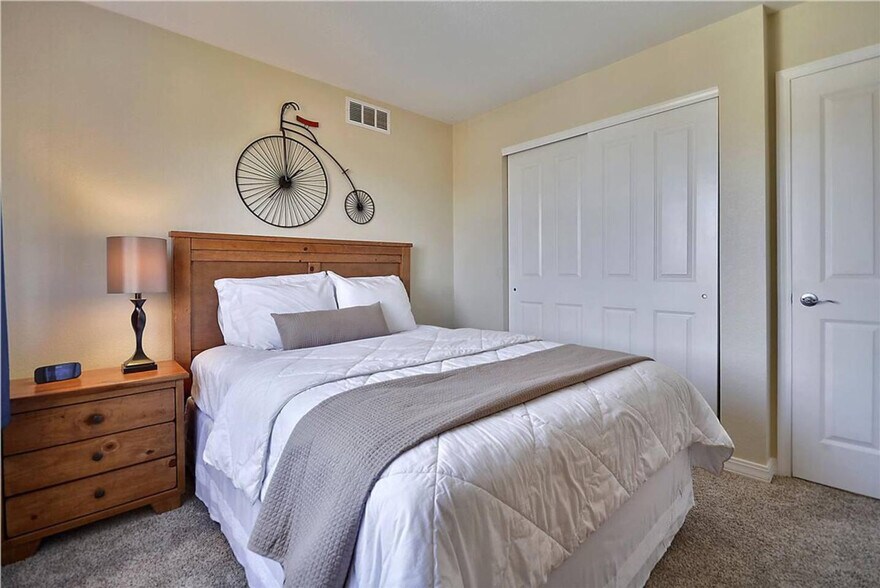 Building Photo - 23 Sage Creek Rd