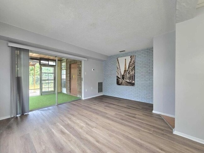 Building Photo - 2830 8 Iron Dr
