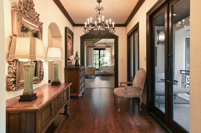 Building Photo - 5007 Cedar Creek Dr