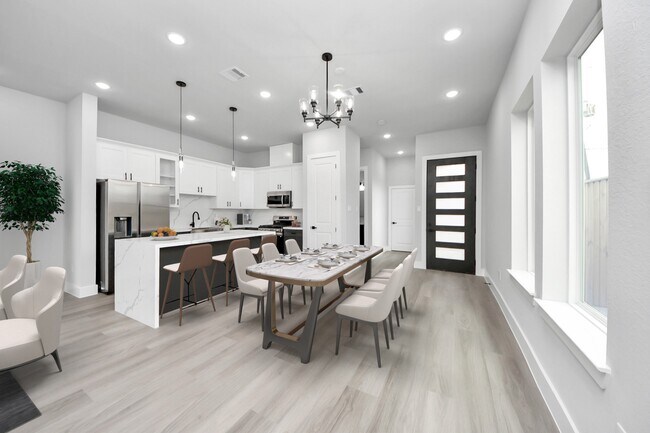 Building Photo - 6816 Del Rio St