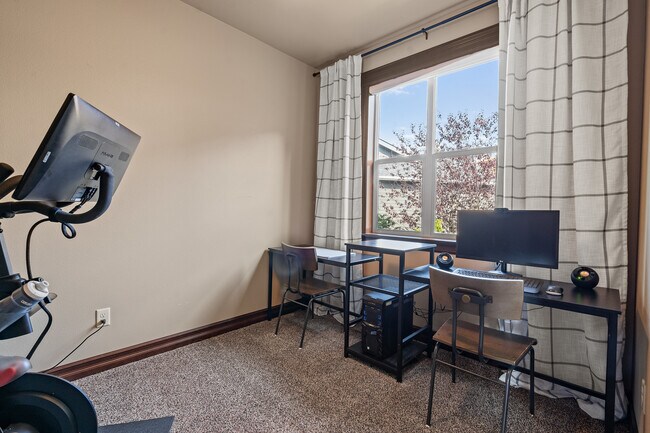 office - 3309 Stonecrop Way